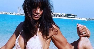 Jenny Powell, 54, Proudly Shows Off Her Flexibility During Yoga Workout